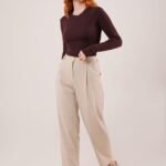 Kapama Cep Detaylı Krem Pantolon