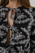 Fiyonk Bağlamalı Brode Bluz - Siyah - Görsel 4