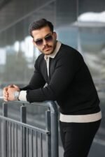 Erkek Kol Ve Yaka Detaylı Uzun Kollu Triko