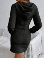 Kadın Uzun Kollu Kapşonlu Cepli Mini Peluş Elbise - Görsel 4