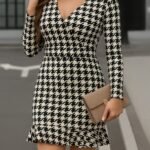 Kadın Uzun Kollu Kruvaze Yaka Kazayağı Mikro Mini Boy Elbise