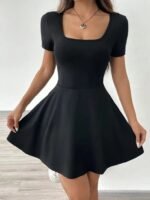 Kadın Kısa Kollu Kare Yaka Short Detaylı Cepli Dalgıç Elbise - Görsel 2