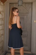 Kadın Ip Askılı Geniş V Yakalı çift Renkli Janjan Krep Mini Elbise - Görsel 3