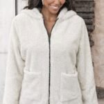 Kadın Uzun Kollu Kapşonlu önden Fermuarlı Cepli Welsoft Ceket