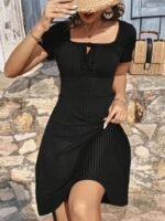 Kadın Kısa Kollu Kare Yakalı Bağcıklı Kaşkorse Elbise - Görsel 4