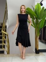 Kadın Sıfır Kollu Belden Büzgülü Eteği Volanlı Asimetrik Kesim Midi Janjan Krep Elbise