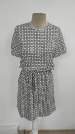 Kadın Kısa Kollu Yuvarlak Yaka Beli Kuşaklı Geometrik Desenli Süprem Elbise - Görsel 6