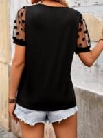 Kadın Kısa Kollu Bisiklet Yakalı Kolları Puantiyeli Viskon Bluz - Görsel 4