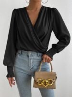 Kadın Uzun Kollu Dökümlü Kruvaze Yaka Kol Ucu Gipeli Sandy Bluz - Görsel 6