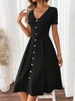 Kadın Kısa Kollu V Yakalı önden Düğmeli A Kesim Dokuma Elbise