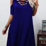 Dekolteli Bağcık Detay Viskon Kumaş Elbise