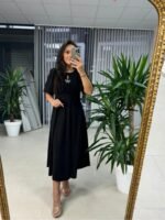 Kadın Kısa Kollu Bisiklet Yaka Fiyonk Broşlu Midi Janjan Krep Elbise - Görsel 2