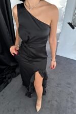 Siyah Volanlı Saten Abiye - Görsel 3