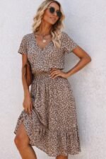 Kadın Kısa Kollu V Yakalı Beli Lastikli Midi Süprem Elbise