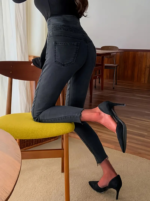 Kadın Yüksek Bel önden Düğmeli Cepli Kot Pantolon - Görsel 2