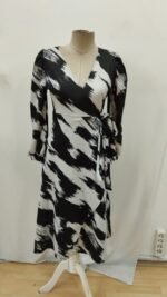 Kadın Uzun Kollu Kruvaze Yakalı Yandan Bağlamalı Desenli Mini Modal Elbise - Görsel 9