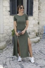 Kadın Kısa Kollu Sırt Dekolteli Yırtmaç Detaylı Viskon Elbise