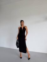 Kadın Boyun Aksesuarlı Halter Yaka Maxi Boy Sandy Kumaş Elbise - Görsel 8