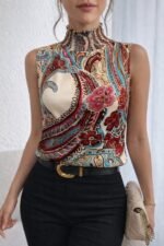 Kadın Kolsuz Balıkçı Yaka Desenli Süprem Bluz