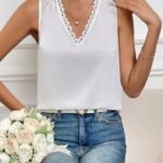 Kadı Askılı V Dantel Yakalı Sırttan Bağcıklı Sandy Bluz