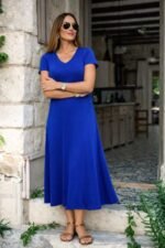 Kadın Kısa Kollu V Yakalı Yırtmaçlı Midi Viskon Elbise