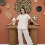 Bej T-Shirt Ve Pantolon Takım