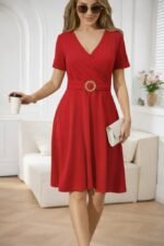 Kadın Kısa Kollu Kruvaze Yakalı önden Toka Detaylı Kısa Viskon Elbise - Görsel 3