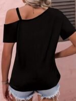 Kadın Kısa Kollu Tek Askı Detaylı Tokalı Viskon Bluz - Görsel 2