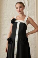 Siyah Güllü Askılı Elbise - Görsel 3