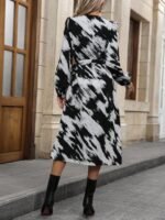 Kadın Uzun Kollu Kruvaze Yakalı Yandan Bağlamalı Desenli Mini Modal Elbise - Görsel 4