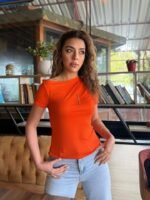 Kadın Kısa Kollu Tek Omuzu Açık Büzgülü Viskon Bluz - Görsel 3