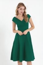 Kadın Kısa Kollu Kruvaze Yaka Eteği Volanlı Krep Elbise - Görsel 5