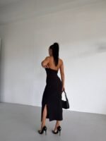 Kadın Boyun Aksesuarlı Halter Yaka Maxi Boy Sandy Kumaş Elbise - Görsel 9