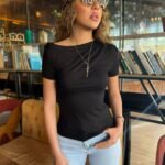 Kadın Kısa Kollu Tek Omuzu Açık Büzgülü Viskon Bluz