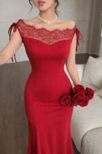 Kadın Göğüs Ve Yakası Dantel Detaylı Kayık Yaka Görünümlü Uzun Ithal Krep Elbise