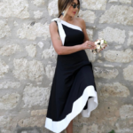 Kadın Tek Omuzu Açık Omuzlardan Kurdela Detaylı çift Renkli Ithal Krep Elbise