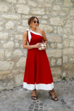 Kadın Tek Omuzu Açık Omuzlardan Kurdela Detaylı çift Renkli Ithal Krep Elbise - Görsel 3