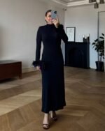 Kadın Uzun Kollu Balıkçı Yaka Kol Ağzı Tüy Detaylı Uzun Krep Elbise