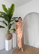 Dora Çiçek Detaylı Elbise - Görsel 3