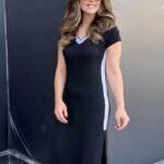 Kadın Kısa Kollu V Yakalı Yandan şerit Ve Yırtmaçlı Viskon Uzun Elbise