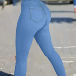 Kadın Yüksek Bel önden Düğmeli Dar Kesim Kot Pantolon