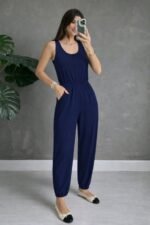 Kadın Askılı Yuvarlak Yakalı Cepli Viskon Tulum - Görsel 3