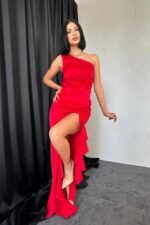 Kırmızı Volanlı Saten Abiye - Görsel 2