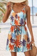 Kadını Askılı V Yakalı Duğme Detaylı Desenli Kısa Süprem Elbise