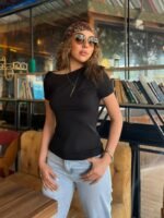 Kadın Kısa Kollu Tek Omuzu Açık Büzgülü Viskon Bluz - Görsel 2