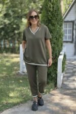 Kadın Kısa Kollu V Yakalı Iki Iplik Bluz Ve Pantolon Ikili Takım