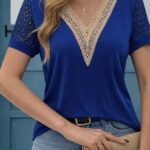 Kadın Kısa Kollu V Yakalı Dantel Detaylı Viskon Bluz