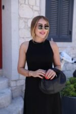 Kadın Omuzlardan Açık Arkadan Toka Detaylı Yırtmaçlı Uzun Viskon Elbise - Görsel 4