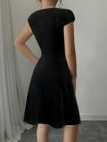 Kadın Kısa Kollu Geometrik Yakalı Janjan Krep Elbise - Görsel 7