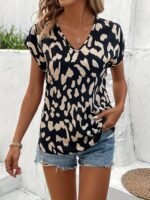 Kadın Kısa Kollu V Yakalı Desenli Süprem Bluz - Görsel 2